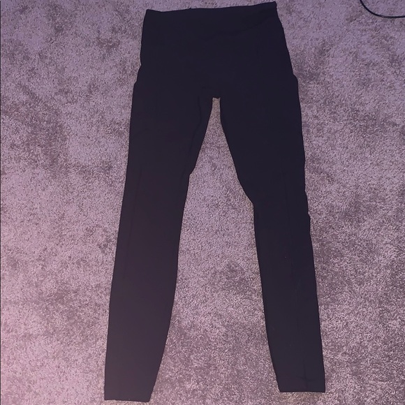 LULU LEMON BLACK LEGGINGS - Picture 4 of 4